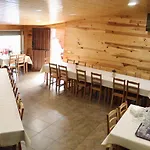 Hostel Alto Da Pena Exclusive For Pilgrims
